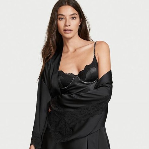 Victoria Secret Satin and Lace Embellished Cropped Mini Slip - Picture 4 of 4